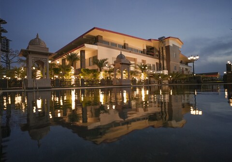 Dhauladhar Heights Resort | Experience The Luxury
