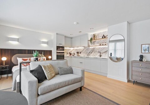 Bow Lane by Q Apartments