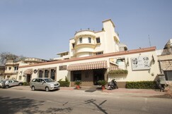 Ratnawali A Vegetarian Heritage Hotel, Jaipur Ratnawali A Vegetarian Heritage Hotel, Jaipur