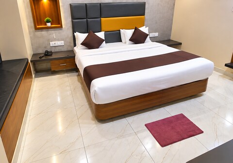 HOTEL PURUSHOTTAM