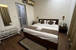 Snapin stayz Hostel | Rooms & Dorms, Dehradun Snapin stayz Hostel | Rooms & Dorms, Dehradun