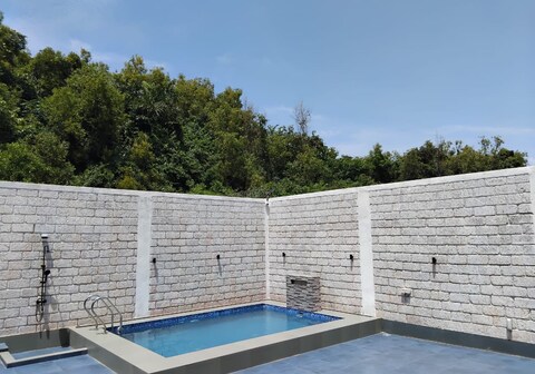 Casa Oceanus - 3 Bedroom - Sea Facing Pool Villa - Ganpatipule