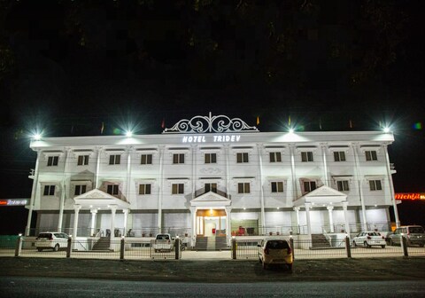 Hotel Tridev