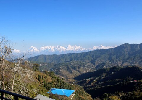 Sierra Vista Mukteshwar by Serenity Sips