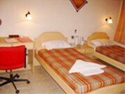 Hotel Taura Comfort, Bangalore Hotel Taura Comfort, Bangalore