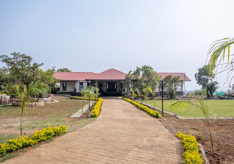 LohonoStays Villa Alborz