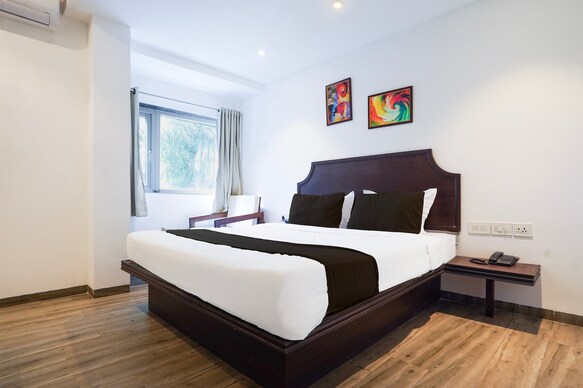 Super Townhouse Central Bazar Road Ramdaspeth