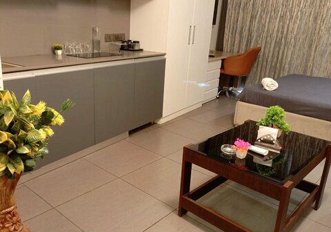 Supernova's Cozy Stay