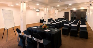 Sunshine Hotel, Raigarh Sunshine Hotel, Raigarh