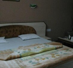 Hotel Vardan, Sagar Hotel Vardan, Sagar