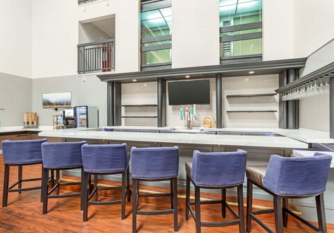 Best Western Plus Villa Del Lago Inn