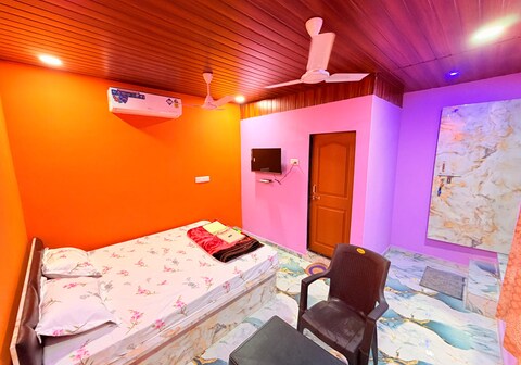 Tiara House