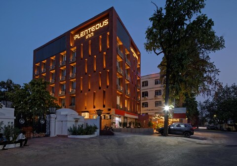 Hotel Plenteous Inn
