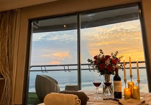 Luxurious Studio 37 FL Halfday Stay Supernova