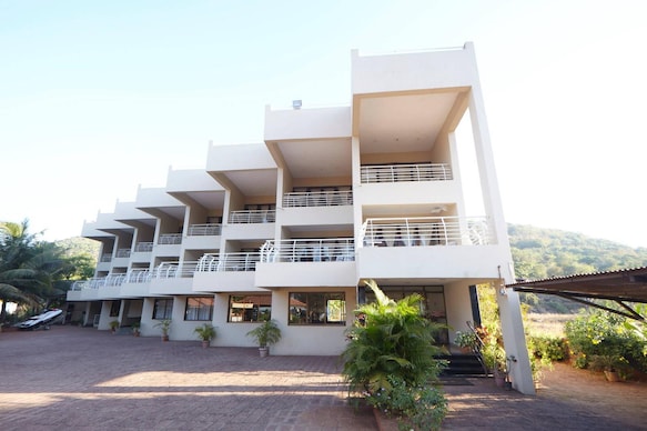 Sagar Sawali Beach Resort Karde
