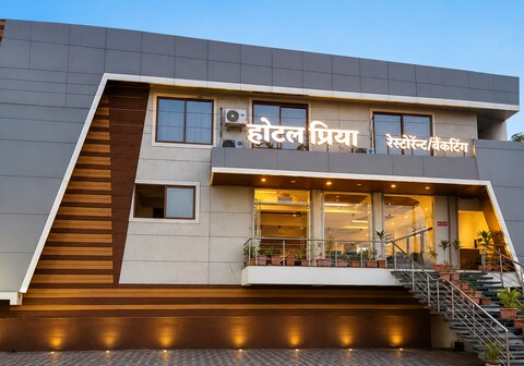 HOTEL PRIYA