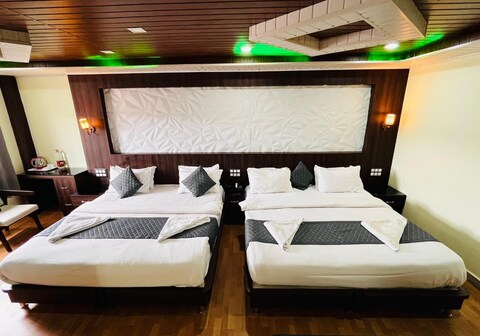 HOTEL LA GOWRI