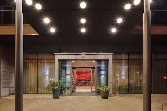 Adina Apartment Hotel Frankfurt Neue Oper