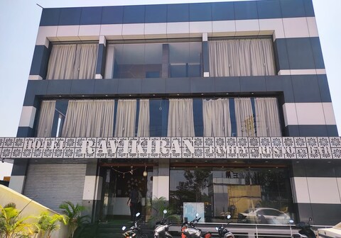 Hotel Ravikiran