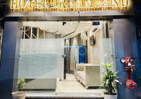 Hotel Dreamland 150 meters from Golden temple