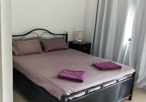 Chillout Stay Service Apartment