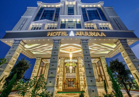 HOTEL ARJUNAA