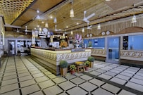 Hotel Hari Piorko Inn, Delhi Hotel Hari Piorko Inn, Delhi