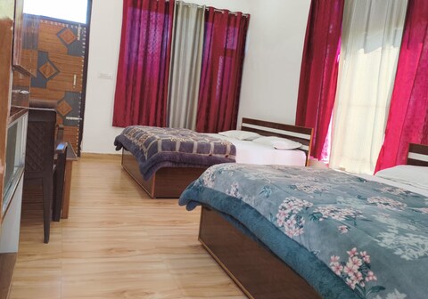 Munsyari camping zone & trecking snow hill