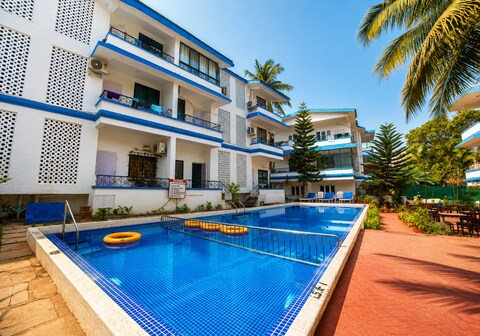 Sunpark | 6 Mins walk to Baga Beach | Resort-Style Pool & Apartments
