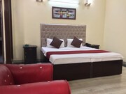 AArkay villa - Just 15 Min drive from Expo Center, Delhi AArkay villa - Just 15 Min drive from Expo Center, Delhi