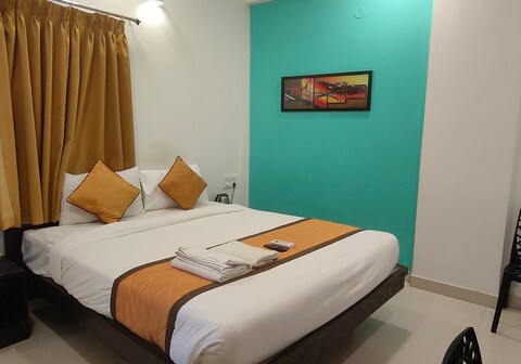 Hotel Dhruv Palace