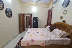 Tayal's: Mountain View 2BHK Premium Apartment near Ganga & AIIMS, Rishikesh Tayal's: Mountain View 2BHK Premium Apartment near Ganga & AIIMS, Rishikesh