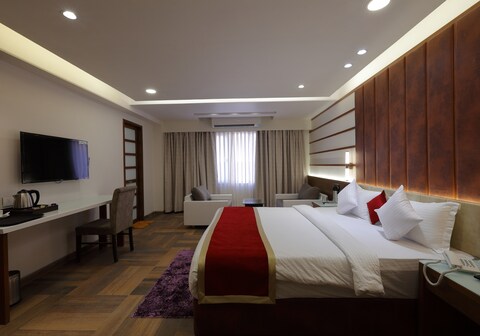 HOTEL THE LOTUS PARK ELLISBRIDGE