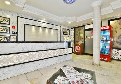 Hotel Sallow Premium