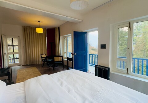 Curious Cat Cottage 5BR Mountain View Naggar