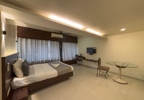 Sai Nidhi Executive - Mindspace Airoli