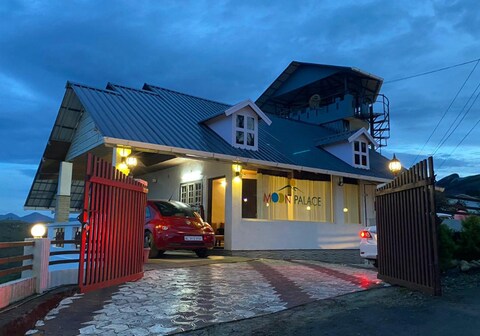Moon Palace Hill Stay