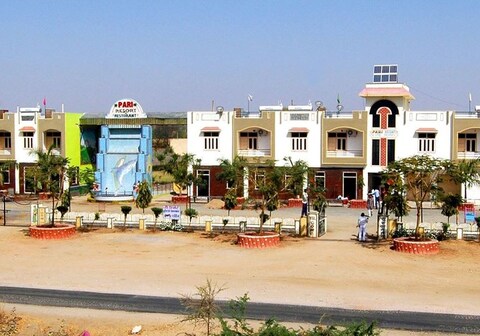 Pari Resort