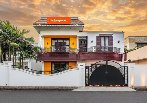 FabHotel Nestlay Rooms