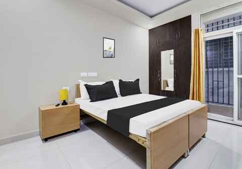 Hotel O Sri Harshitha Grand Near Zudio - Star Bazaar, Kundalhalli Gate