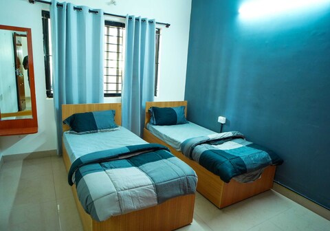 Hotel O Local Square Manyata