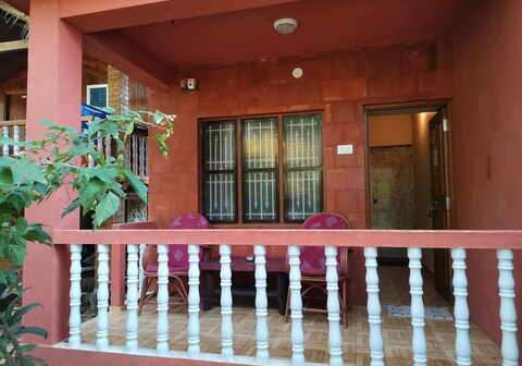 Nirvana Cottages Om Beach