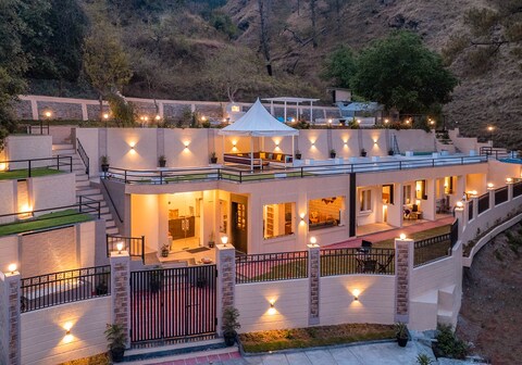 StayVista at Rolling Hills