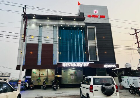 Hotel Hi Way Inn