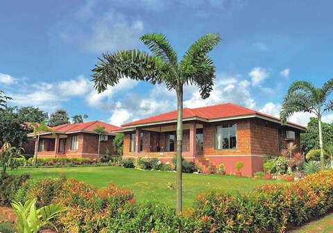 Mango Village Resort, Guhagar