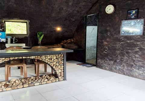 Rock Cave HomeStay - Mamalakandam