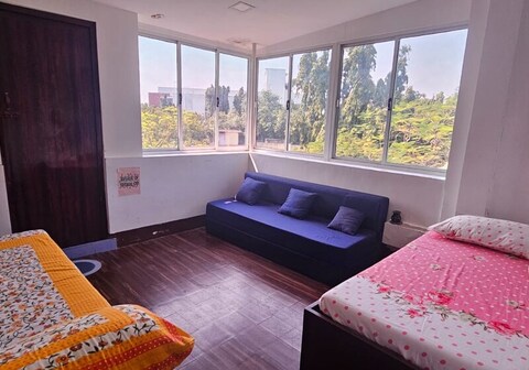 Coral Arch Apartment