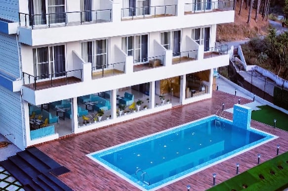 Sun And Water Resort