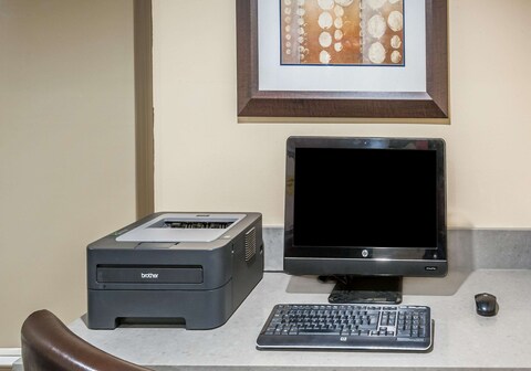 Super 8 by Wyndham Calgary/Airport