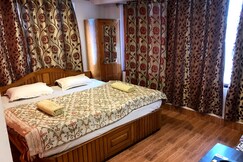 Hotel Palestine Main Market, Pahalgam Hotel Palestine Main Market, Pahalgam